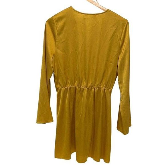 MINKPINK Womens V-Neck Bell Sleeve Tie Wrap Front Mini Dress Marigold Small‎ NWT - Picture 4 of 8